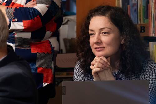 Zdjęcie Daniela Słobody przedstawiające spotkanie poświęcone Józefie Krośnickiej w Powiatowej i Miejskiej Bibliotece Publicznej w Pruszczu Gdańskim.