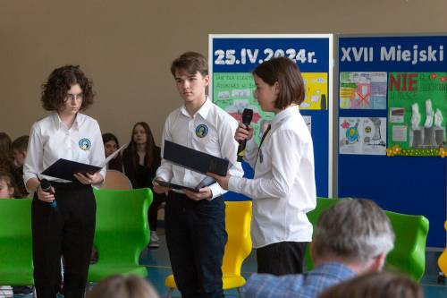 Uczniowie podczas debaty.