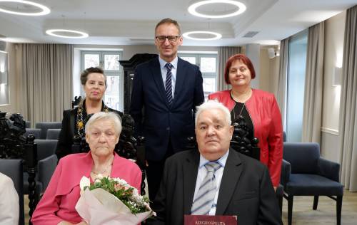 Jubilaci wraz z Burmistrzem Pruszcza Gdańskiego i Przewodniczącą Rady Miasta.