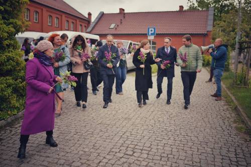 Uczestnicy podczas parady Dnia równości.