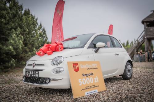 Nagroda główna w Loterii PIT 2025 - samochód oraz nagroda pieniężna - voucher