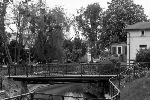 Kanał Raduni i mostek.